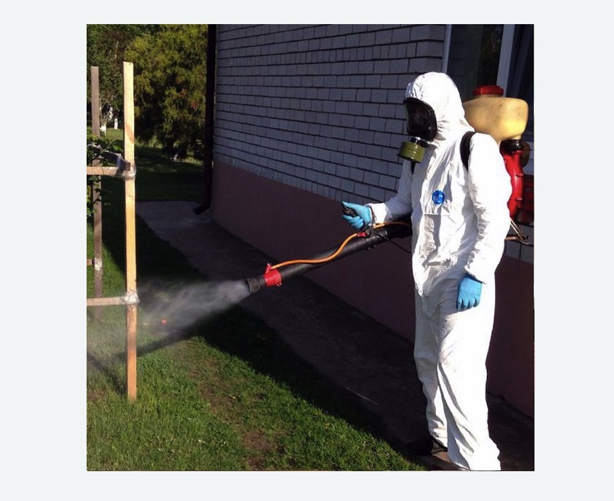 травля клещей на участке в Немане