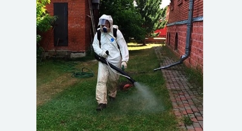 Обработка территории от клещей. Неман